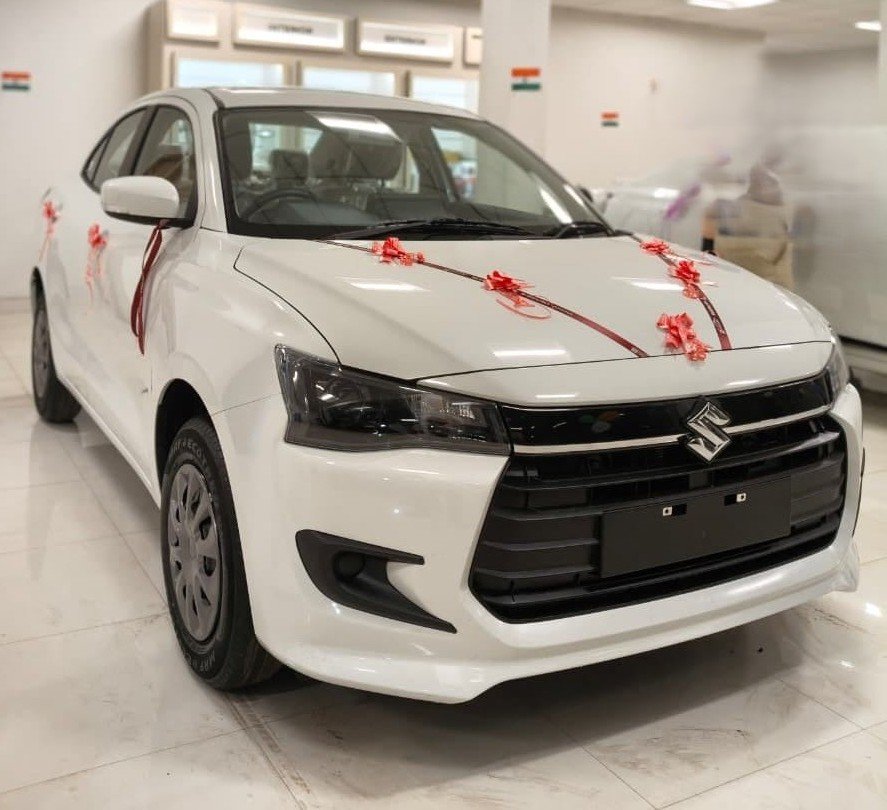 Comfortable Vikash Travel cab